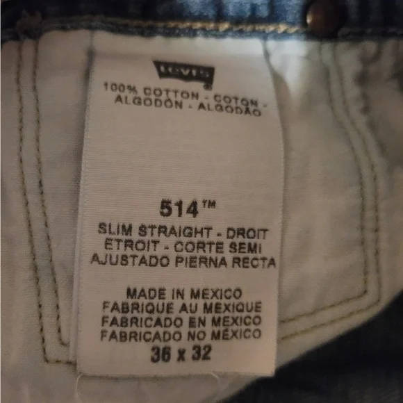 36x32 Levi's 514 unisex jeans with fold over button flap back pockets. - Picture 8 of 8